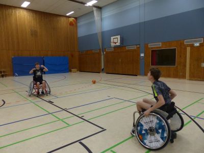 Rollstuhl3